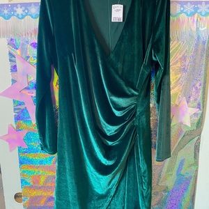XL Green Velvet Le Chateau dress NEW WITH TAGS!
